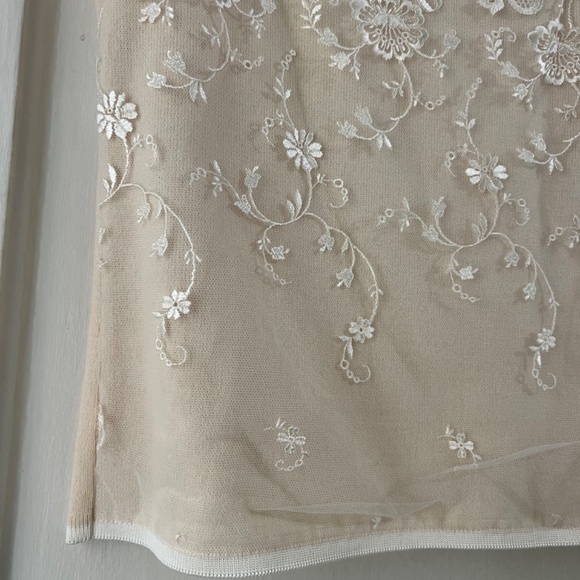 Escada Sleeveless Cashmere Blend Sweater with Silk Lace Detailing 36 - Picture 5 of 10